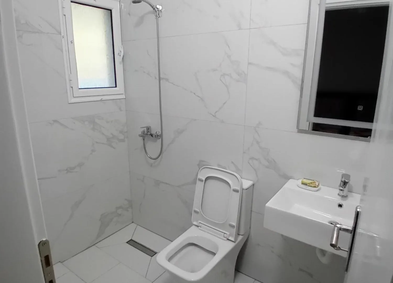 Ida Apartments Sarande Hotel