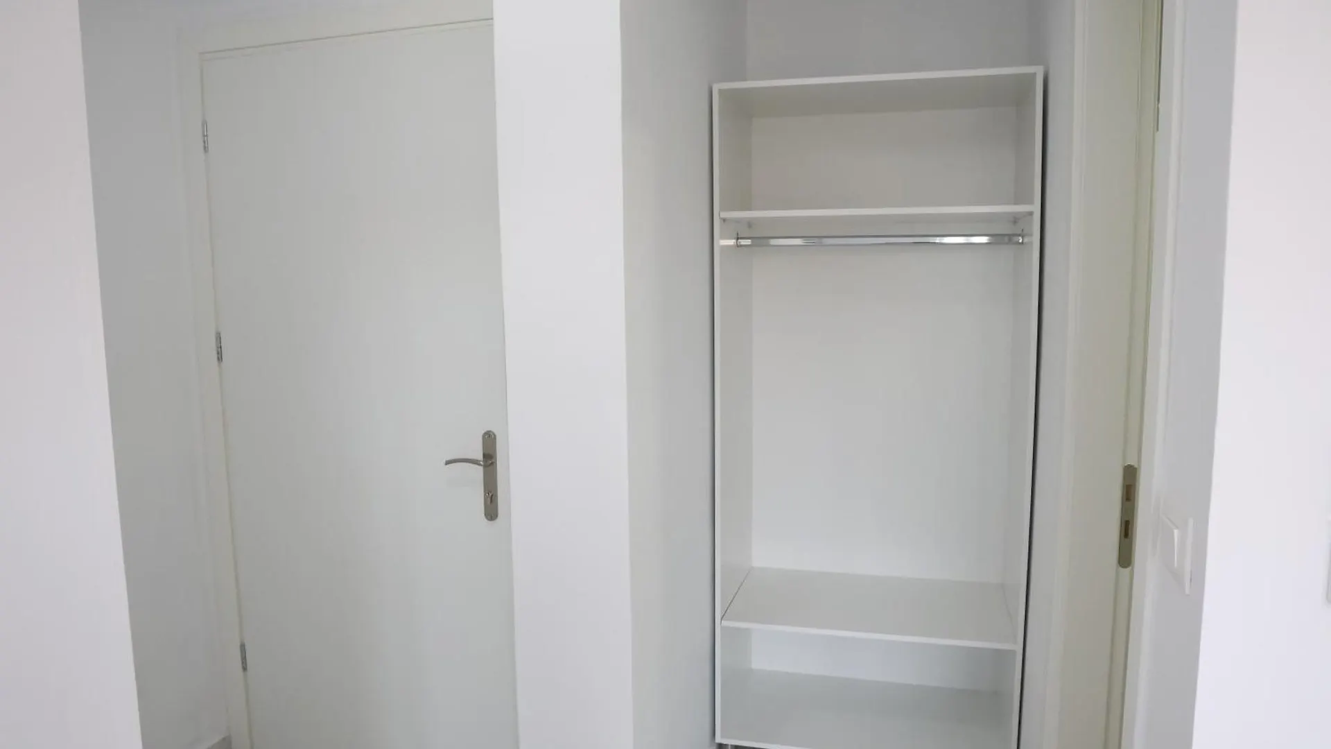 Ida Apartments Saranda 2*,